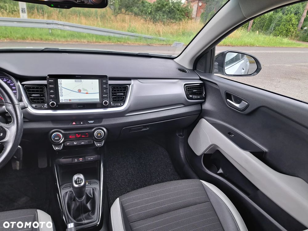 Kia Stonic 1.0 T-GDI MHEV L Business Line - 20