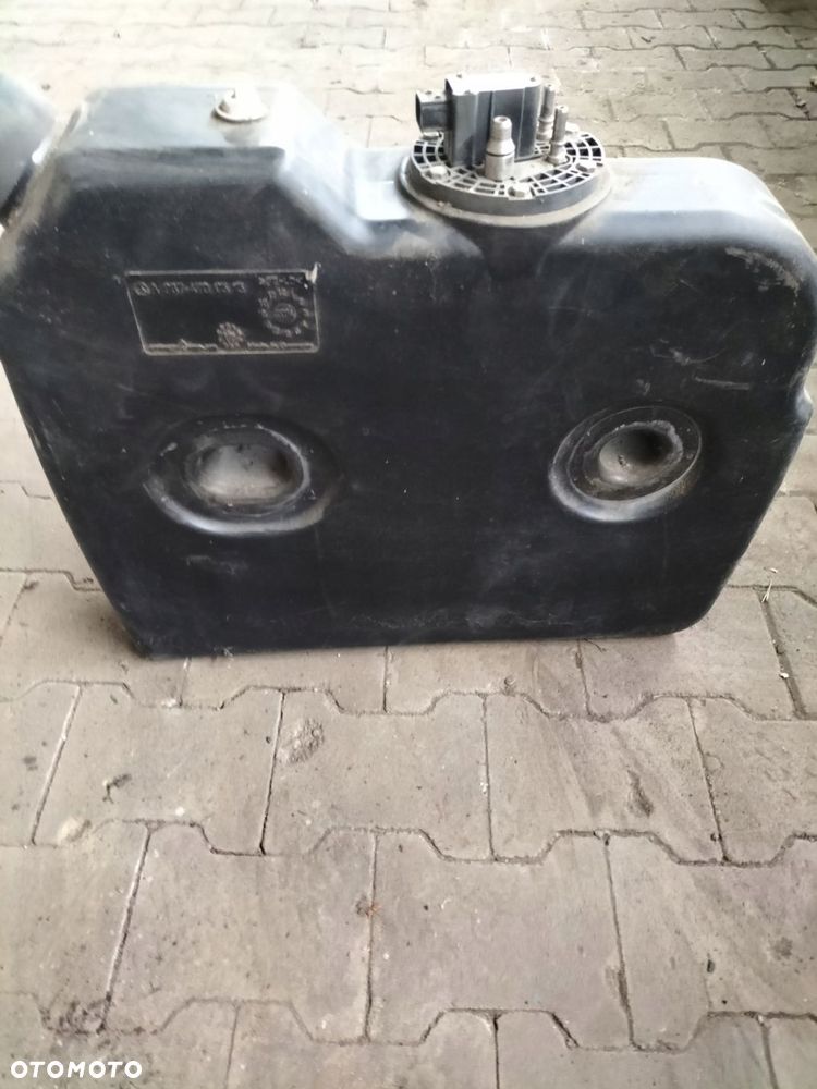 mercedes-benz zbiornik adblue oe a9674700515 - 1