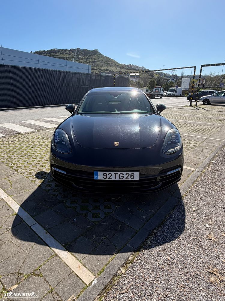 Porsche Panamera 4 E-Hybrid Executive - 2
