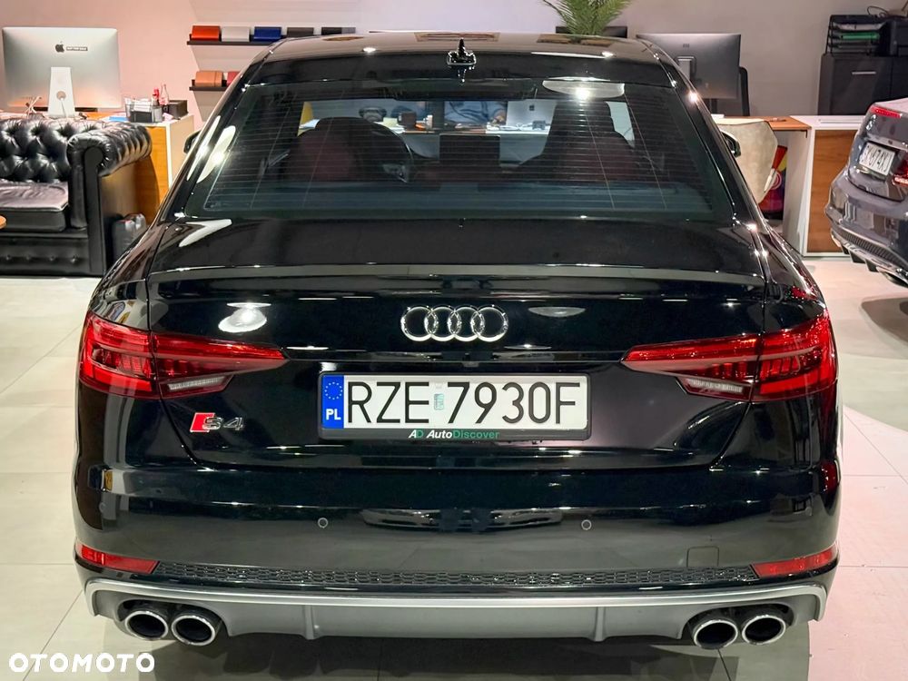 Audi S4 Limousine - 4