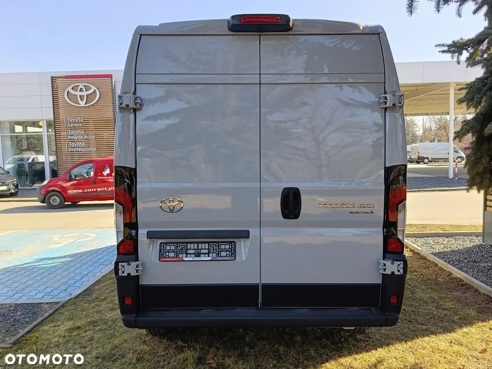 Toyota Proace MAX Electric - 4