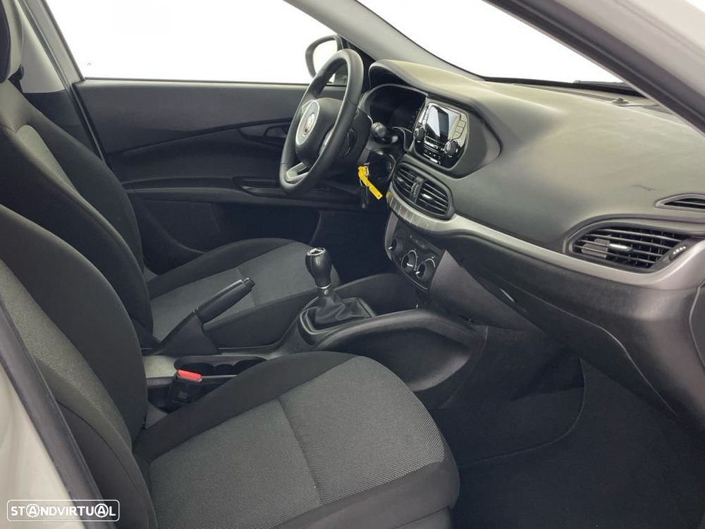 Fiat Tipo 1.3 M-Jet Easy - 21