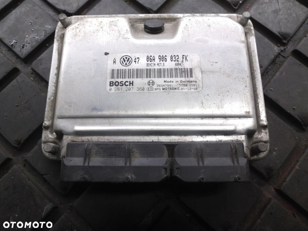 STEROWNIK SILNIKA KOMPUTER VW SEAT SKODA AUDI 2.0 16V 06A906032FK 0261207360 - 1