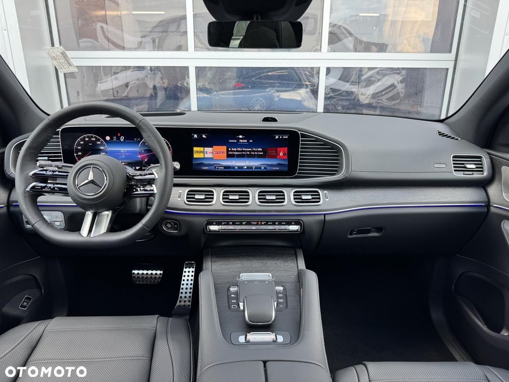 Mercedes-Benz GLS - 16