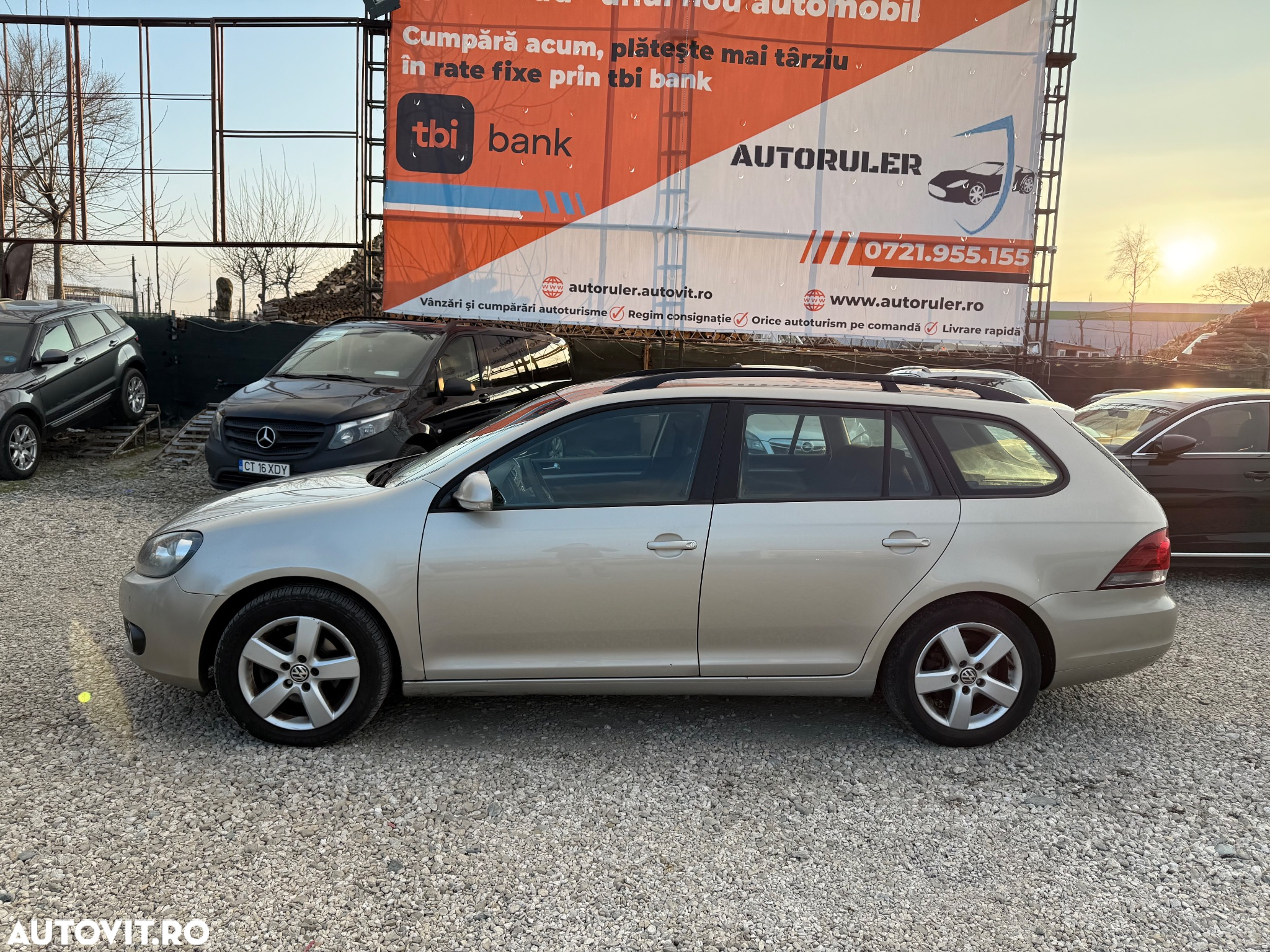 Volkswagen Golf Variant 1.6 TDI DPF Trendline - 11