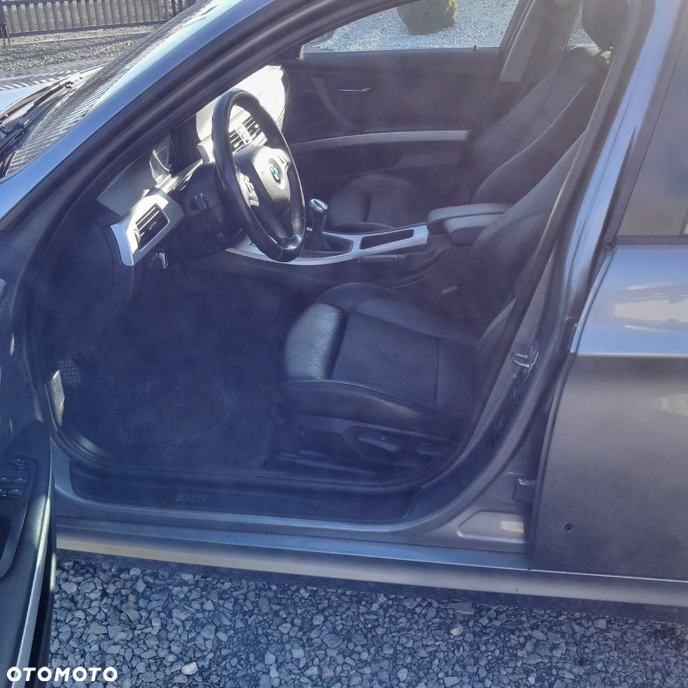 BMW Seria 3 320d xDrive - 7