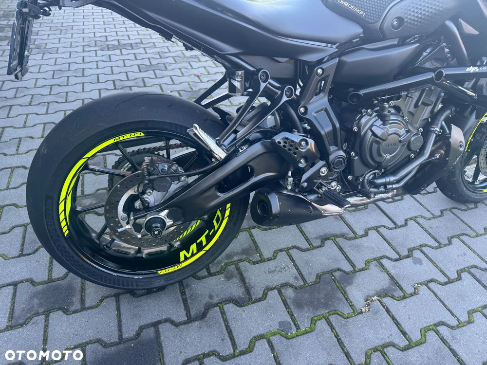 Yamaha MT - 12