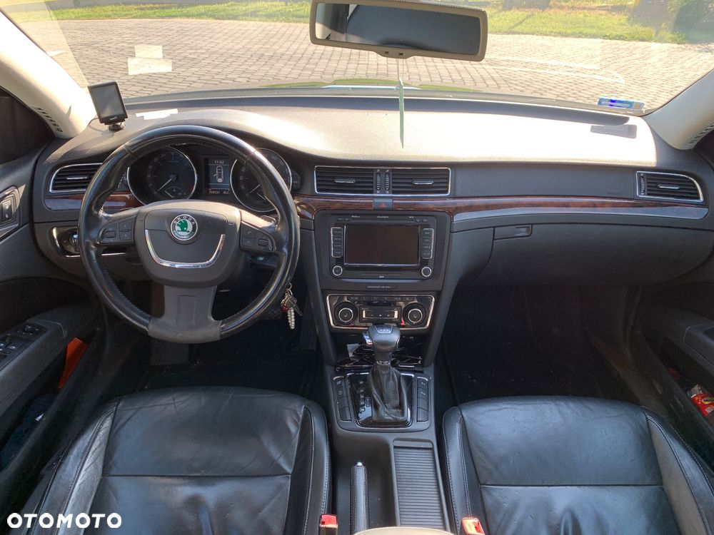 Skoda Superb 2.0 TDI Elegance DSG - 7