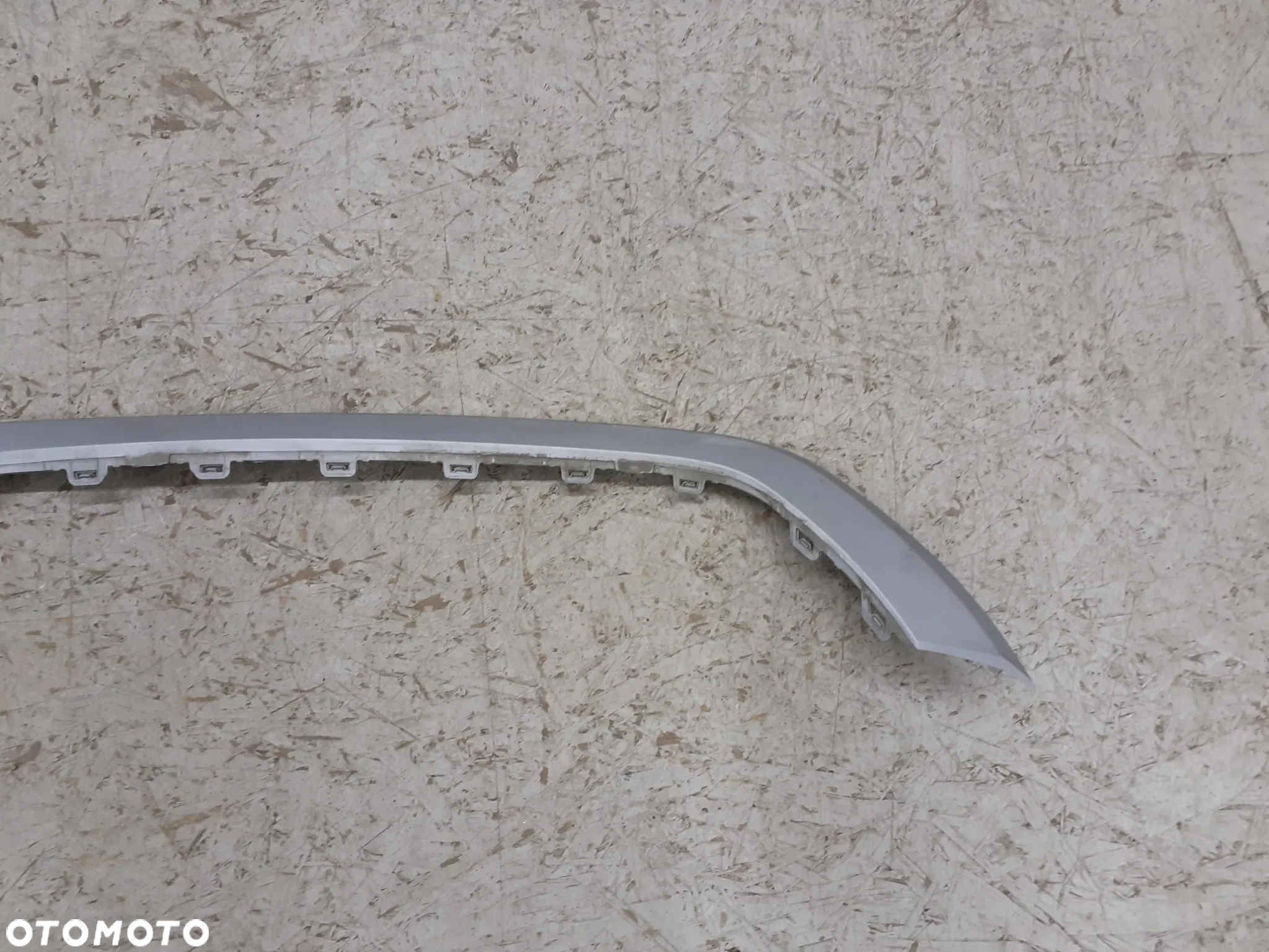 LISTWA NAKŁADKA ZDERZAKA PRZÓD PRZEDNIA VW T-ROC 2GA807725 - 2