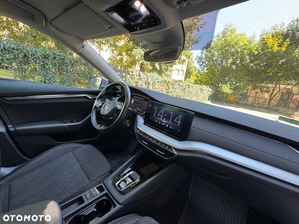 Skoda Octavia 2.0 TDI SCR Style DSG - 6