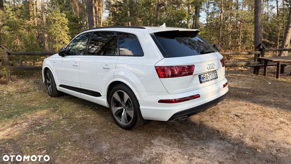 Audi Q7 - 7