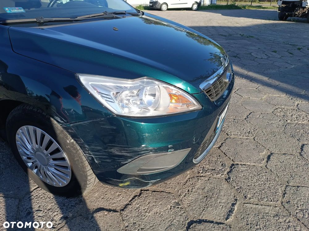 Ford Focus 1.6 Ambiente - 13