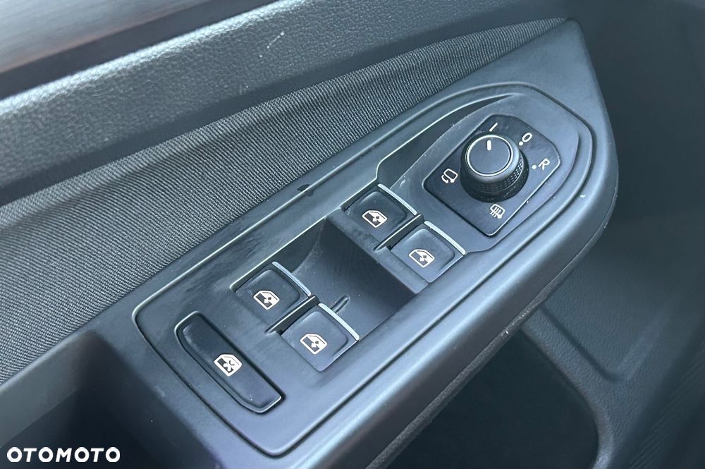 Volkswagen Golf 2.0 TDI Style DSG - 25