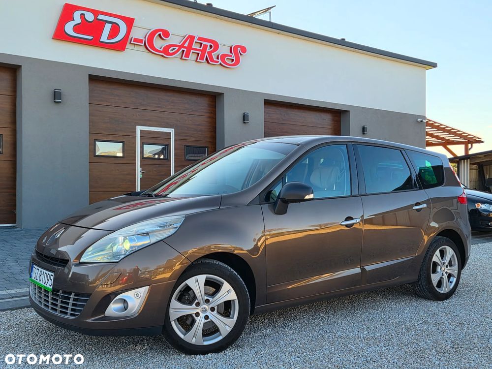 Renault Grand Scenic - 1