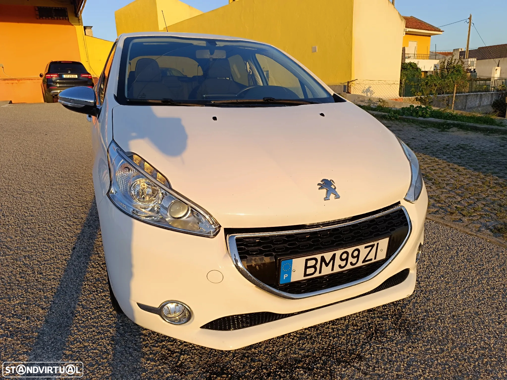 Peugeot 208 1.2 PureTech Allure - 20