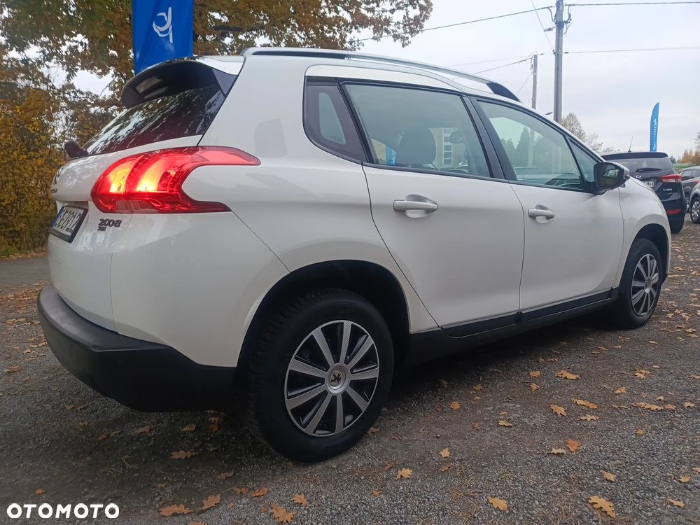 Peugeot 2008 - 8