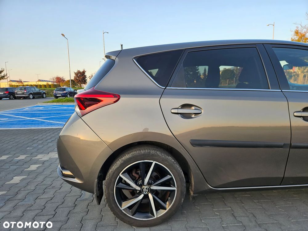 Toyota Auris 2017