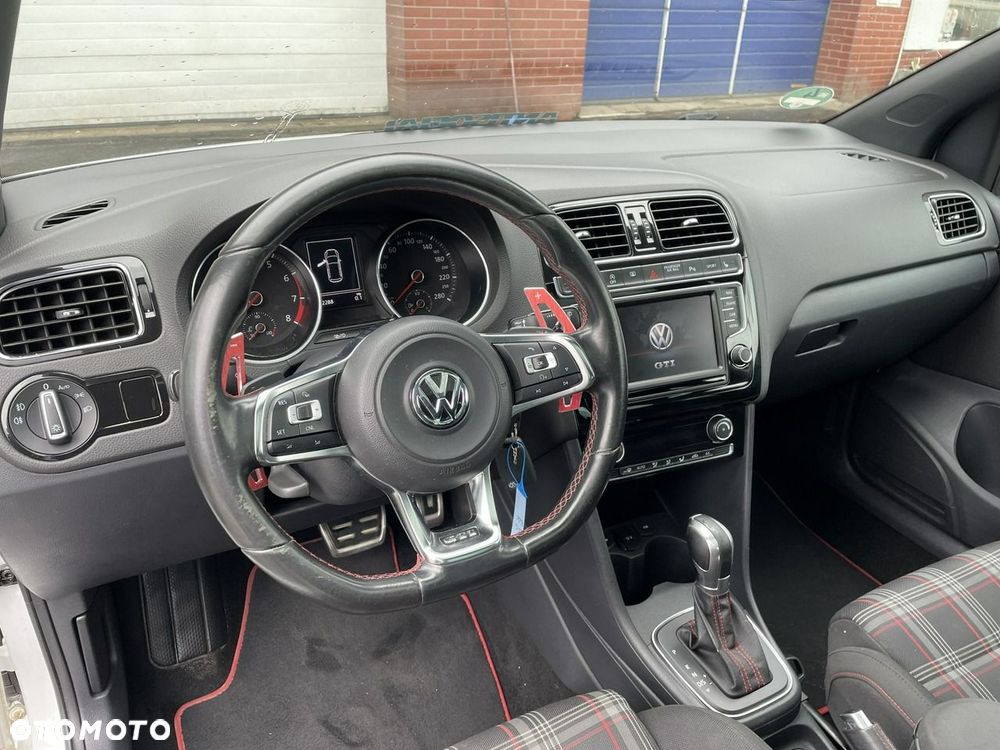 Volkswagen Polo - 6