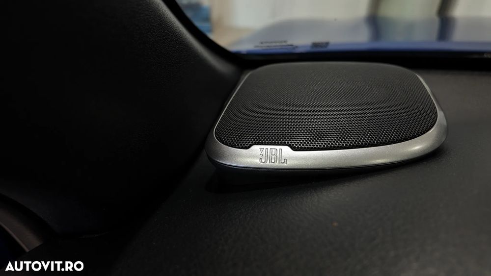 Toyota Hilux 2.8D 204CP 4x4 Double Cab AT GR Sport II - 16