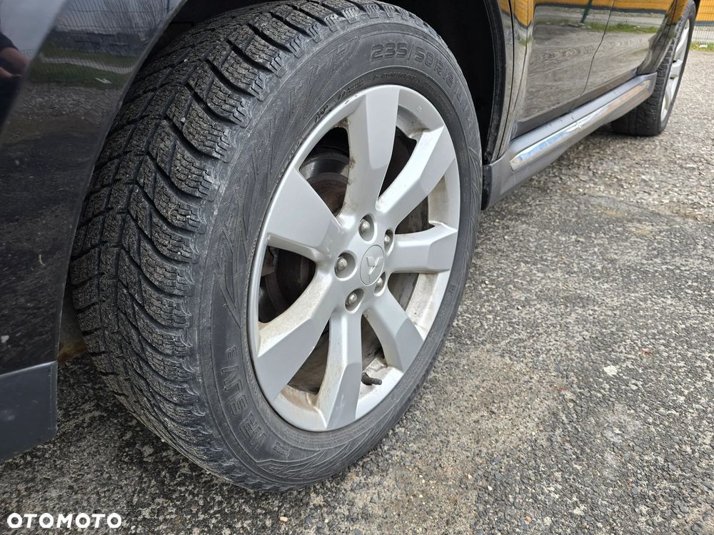 Mitsubishi Outlander 2.0 DID Intense + - 18