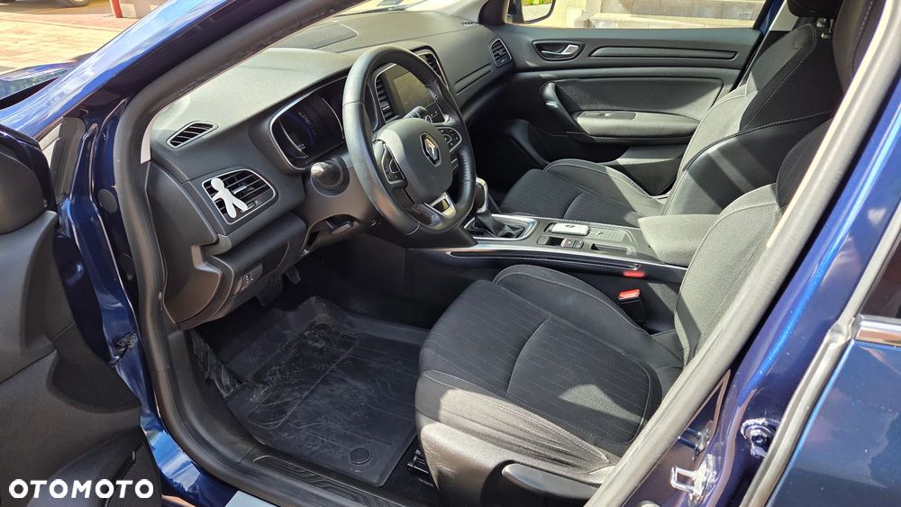 Renault Megane 1.5 dCi Limited EDC - 6