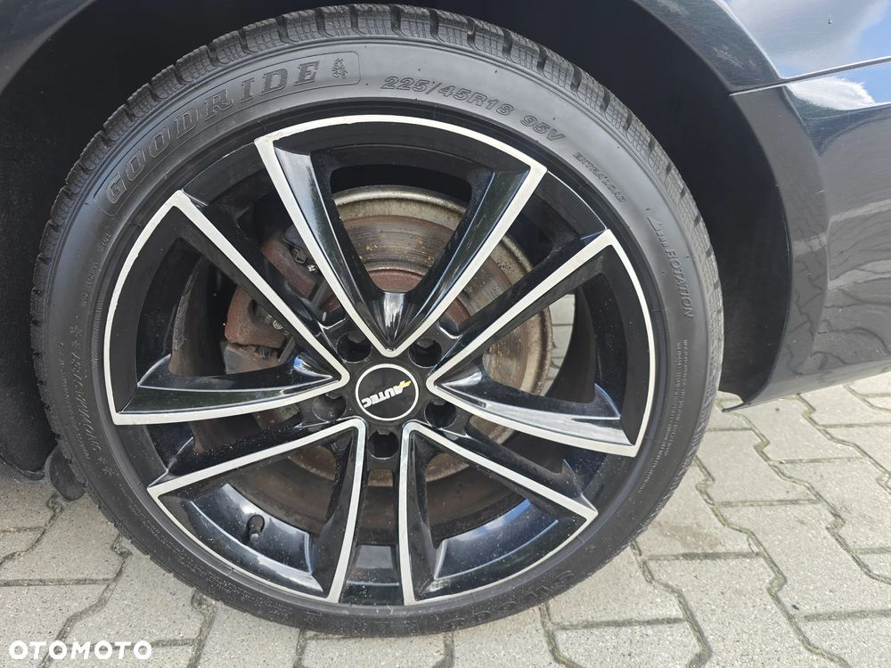 Audi A4 ver-1-8-tfsi-s-line-sportpaket-plus- - 6