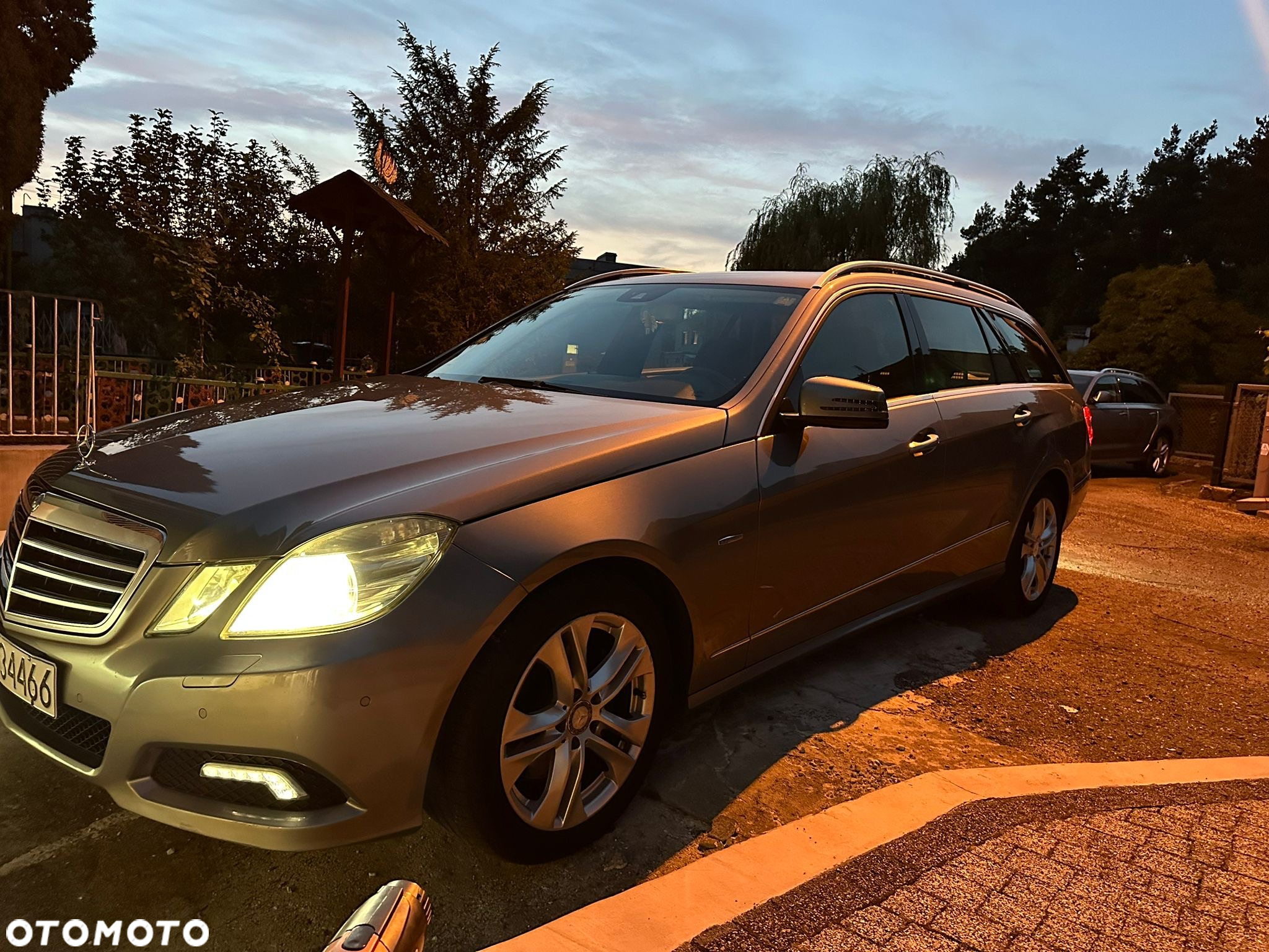 Mercedes-Benz Klasa E 350 CDI 4-Matic BlueEff Elegance - 14