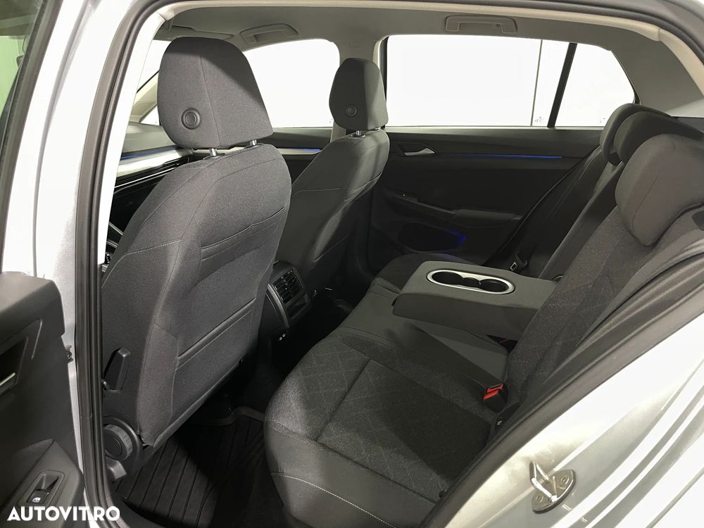 Volkswagen Golf 1.0 eTSI DSG MHEV Life - 12