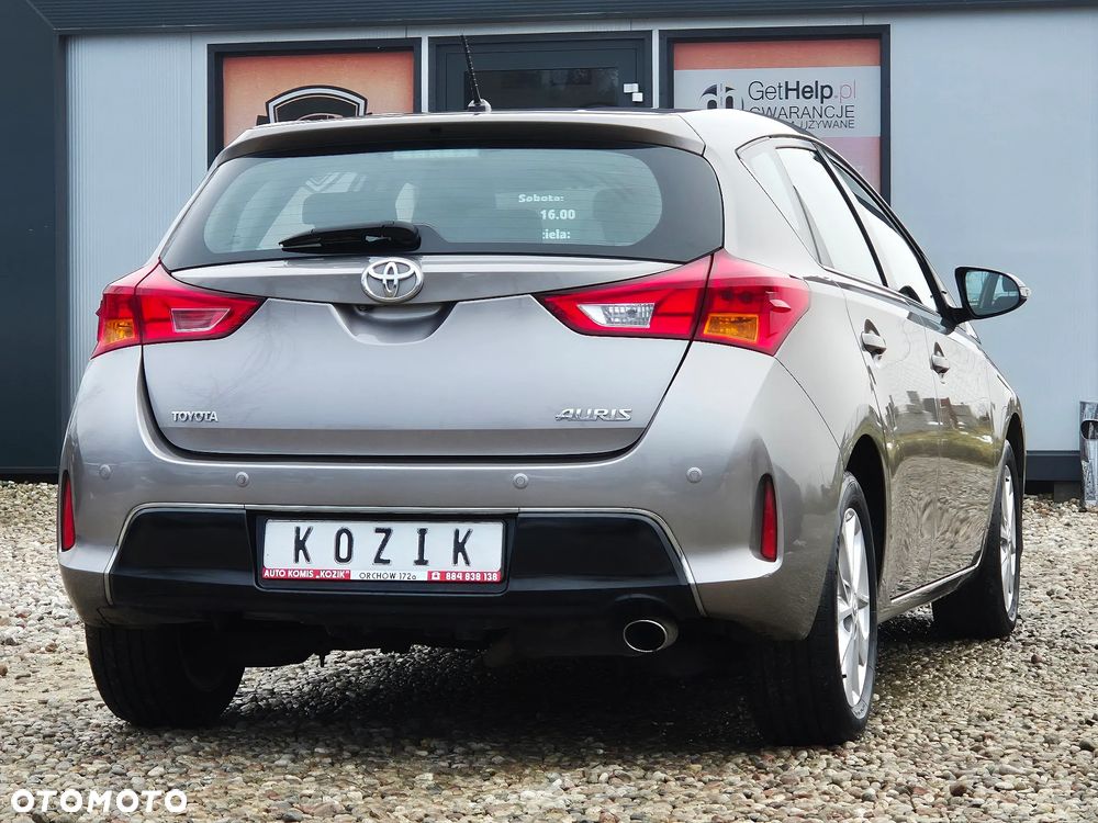 Toyota Auris 1.6 Executive - 10