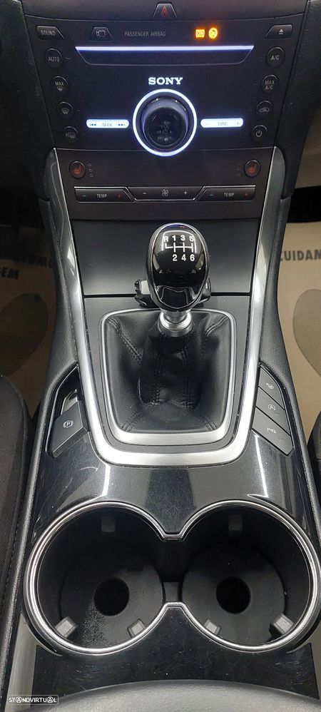 Ford S-Max 2.0 TDCi Titanium - 17