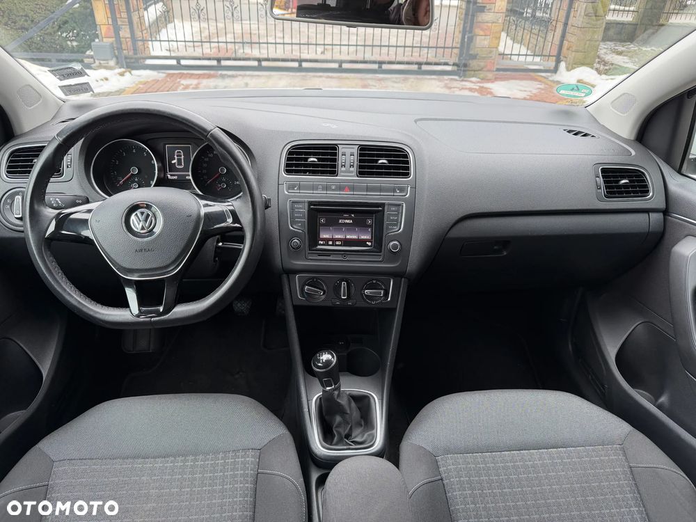 Volkswagen Polo 1.2 TSI Comfortline - 16
