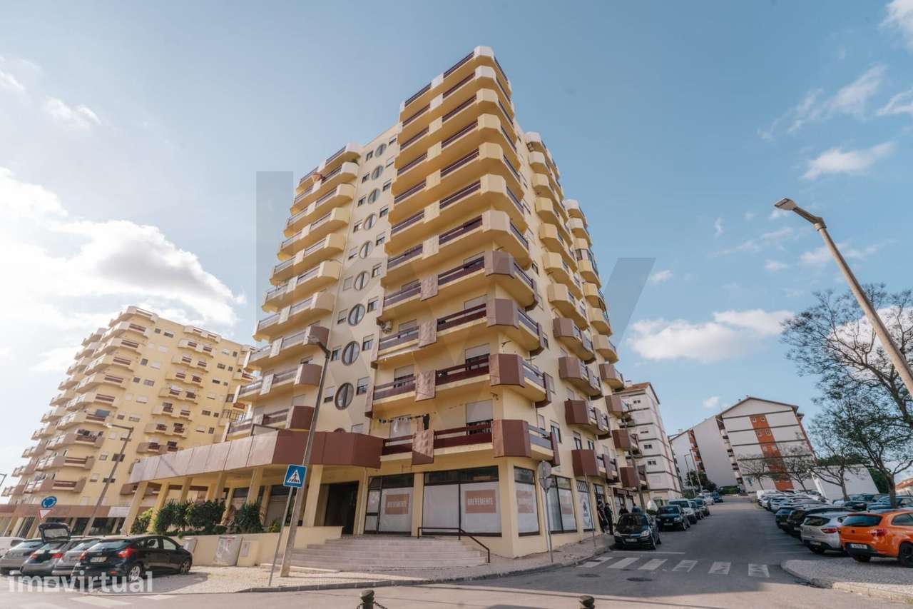 Apartamento T2 na Urbanização do Loreto - Grande imagem: 2/34