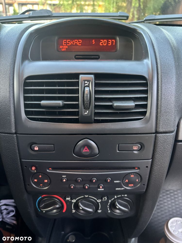 Renault Clio - 6