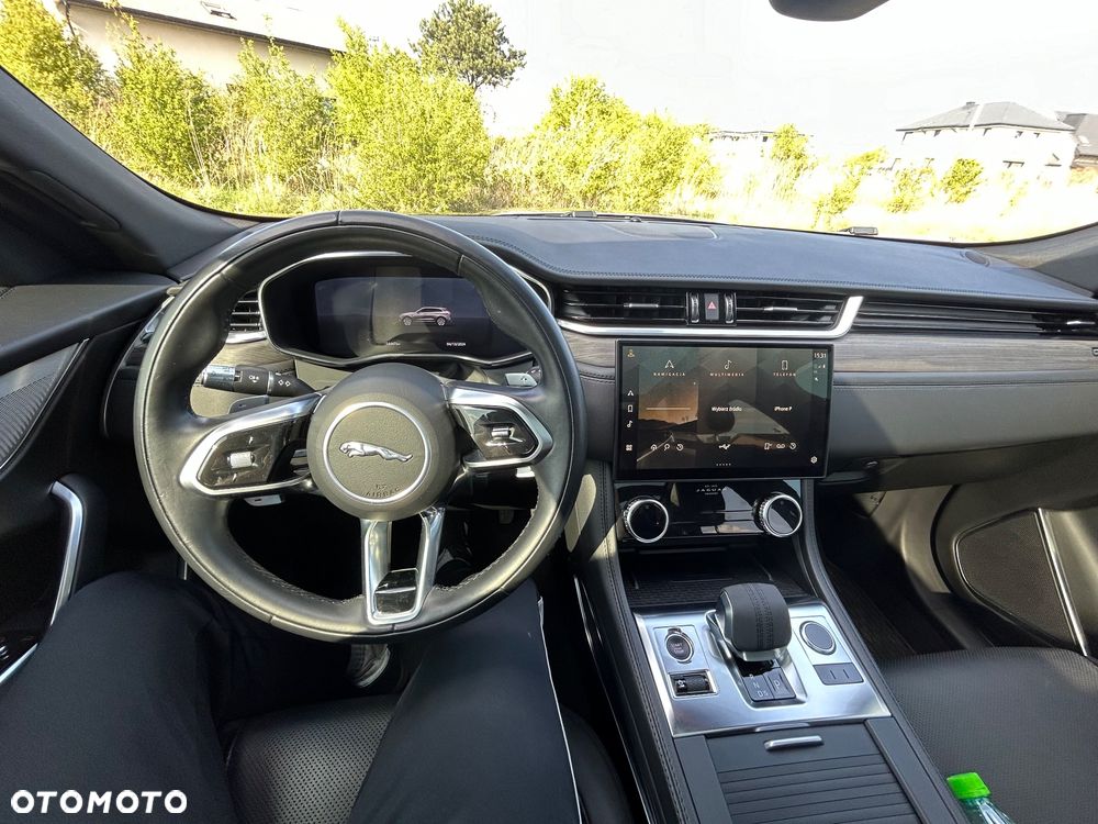 Jaguar F-Pace - 6