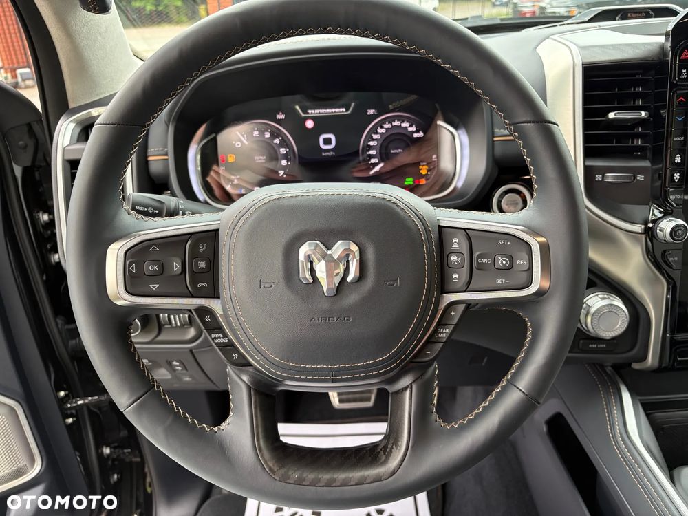 RAM 1500 Tungsten - 23