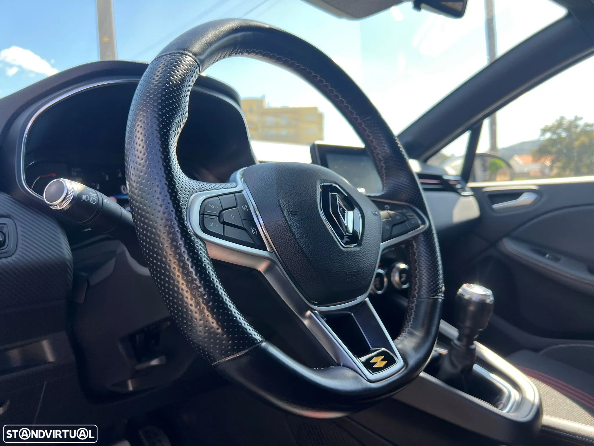 Renault Clio 1.0 TCe RS Line - 15