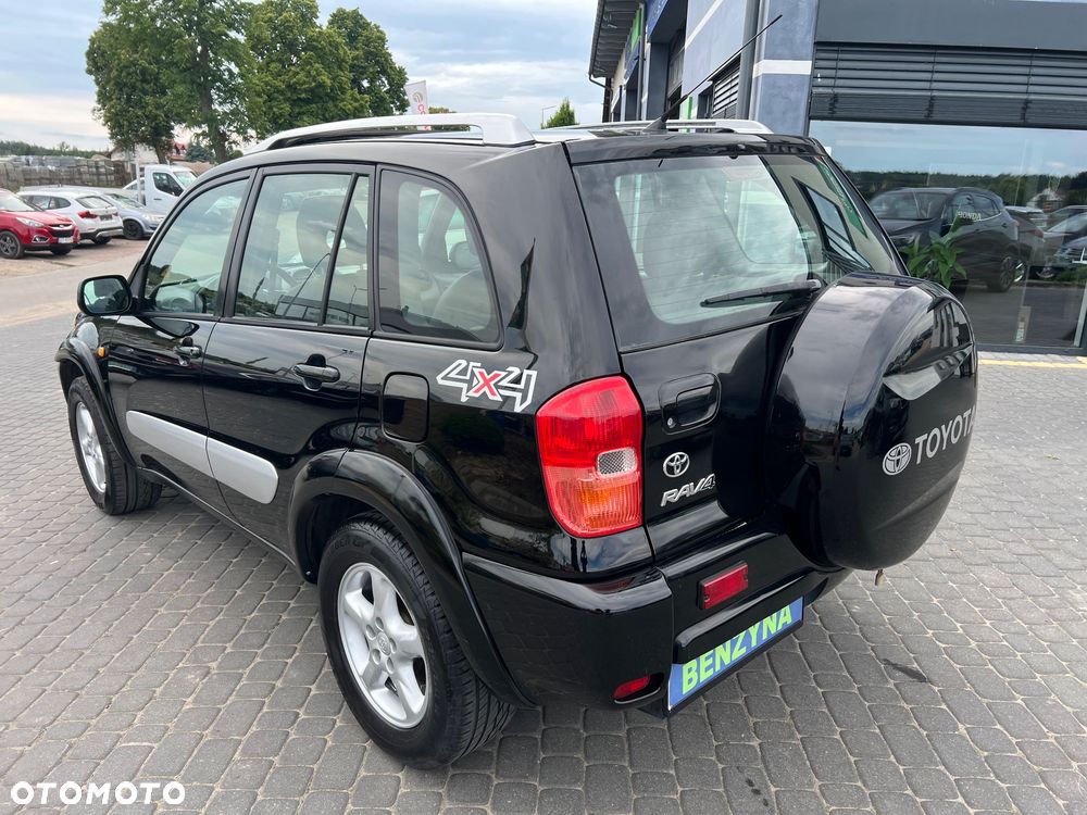 Toyota RAV4 2.0 VVT-i 4x4 - 8