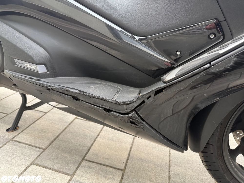 Yamaha Tmax - 10