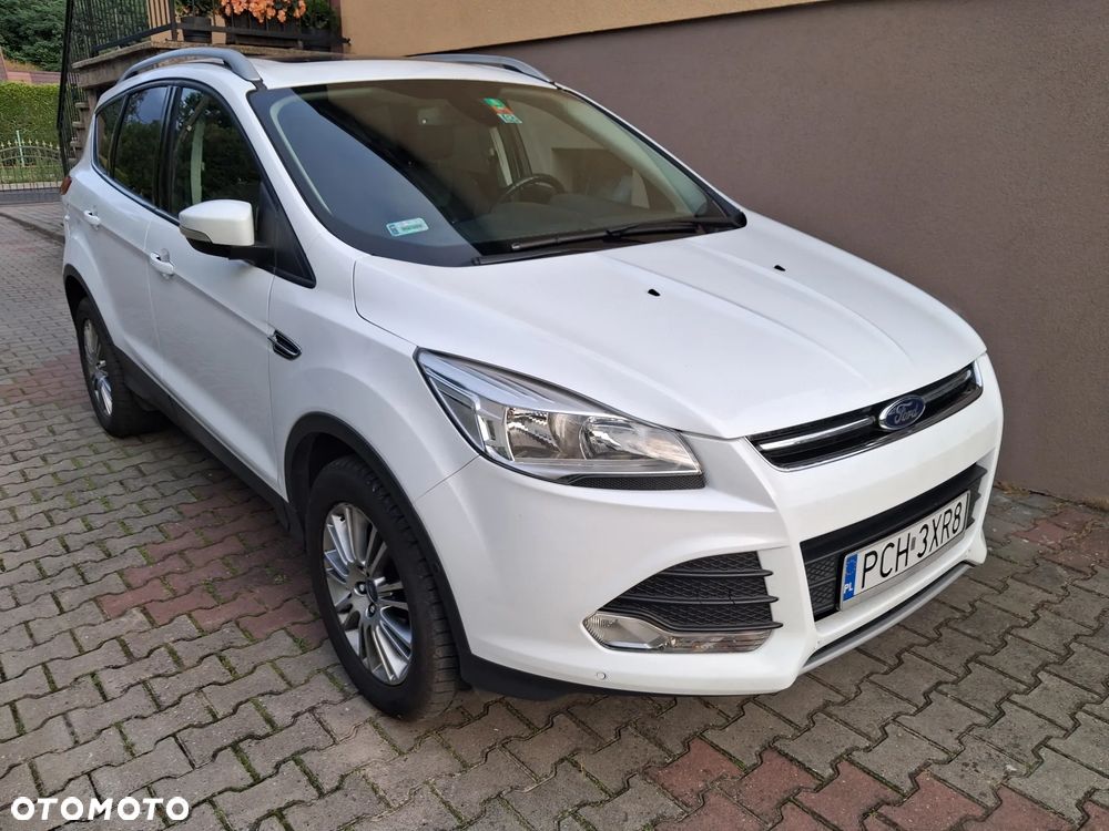 Ford Kuga - 1