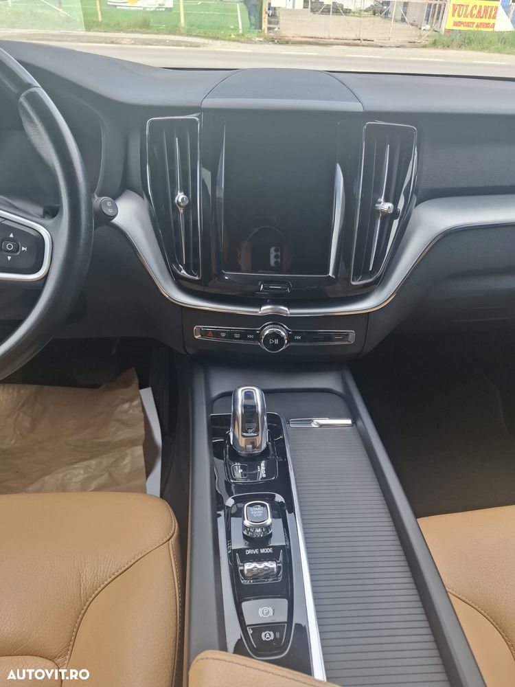 Volvo XC 60 - 4