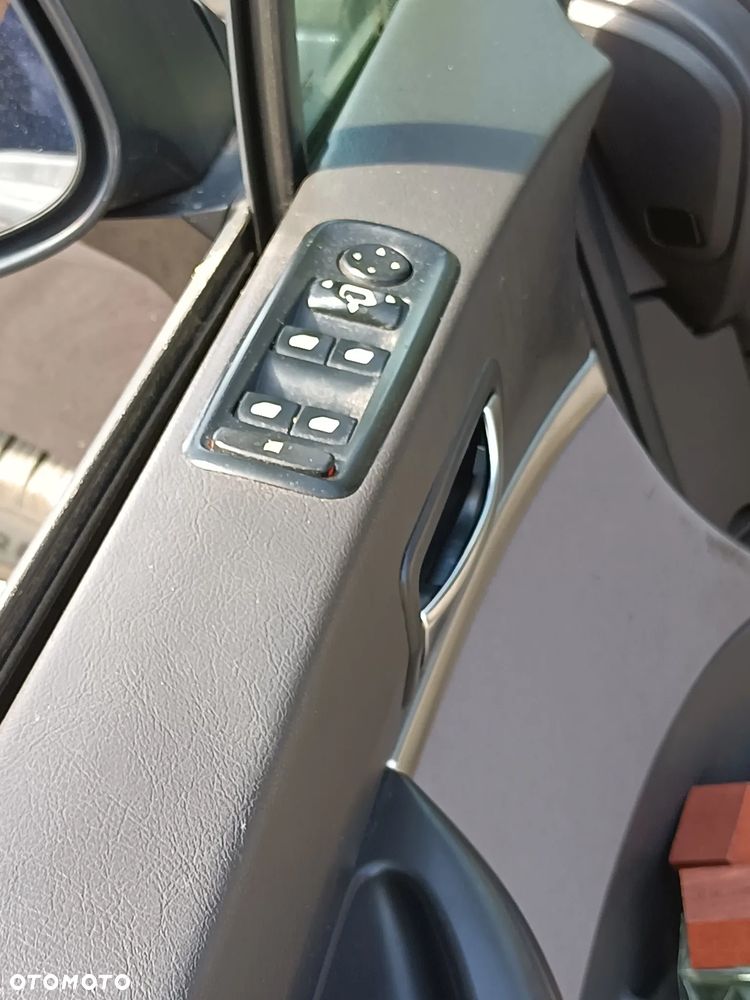 Peugeot 807 - 13