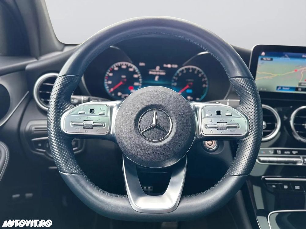 Mercedes-Benz GLC 300 e 4Matic 9G-TRONIC AMG Line - 18