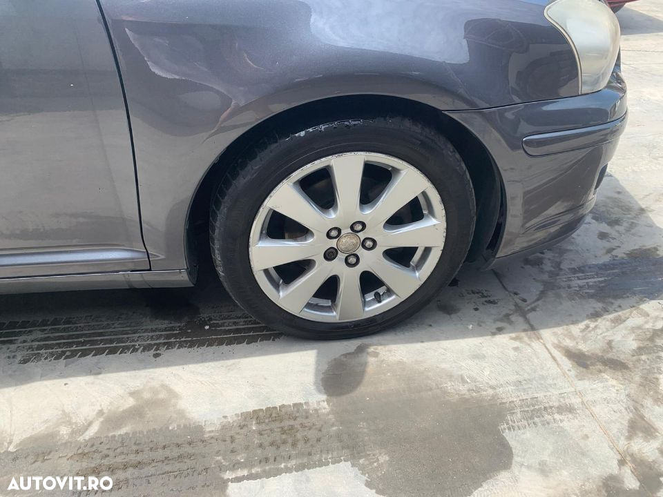 Dezmembram Toyota Avensis 2.0 d - 5