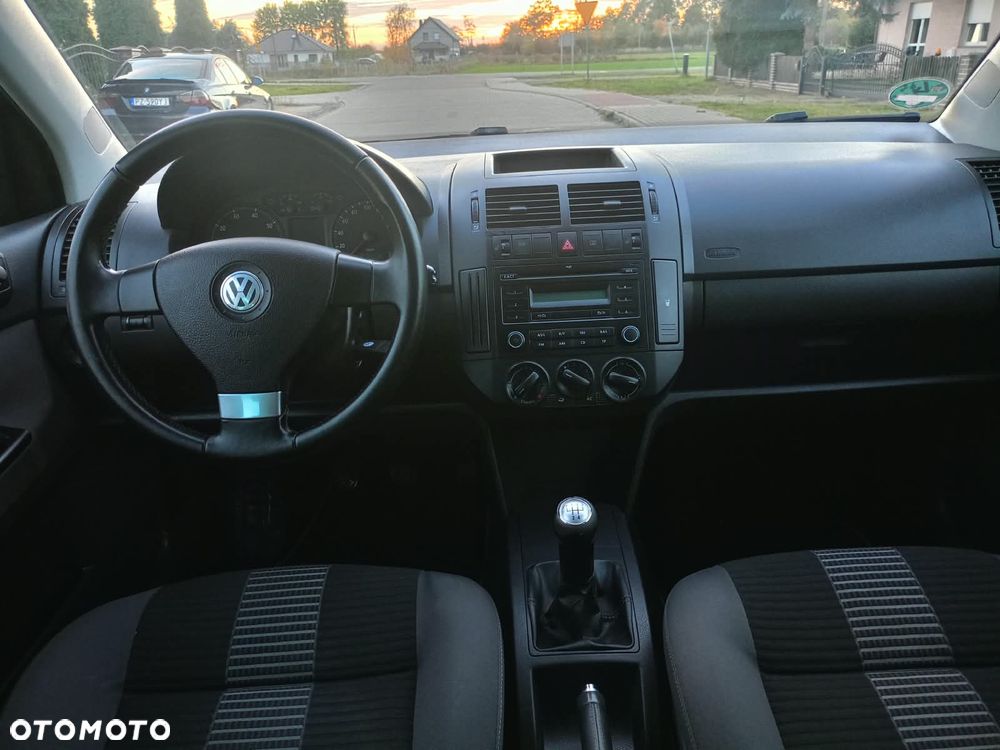 Volkswagen Polo - 10