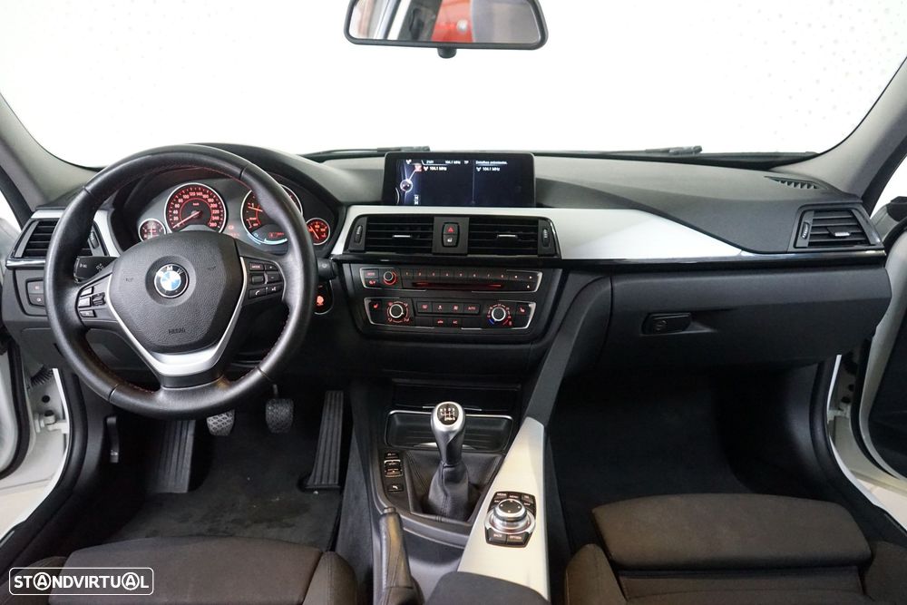 BMW 320 d Touring Line Sport - 25