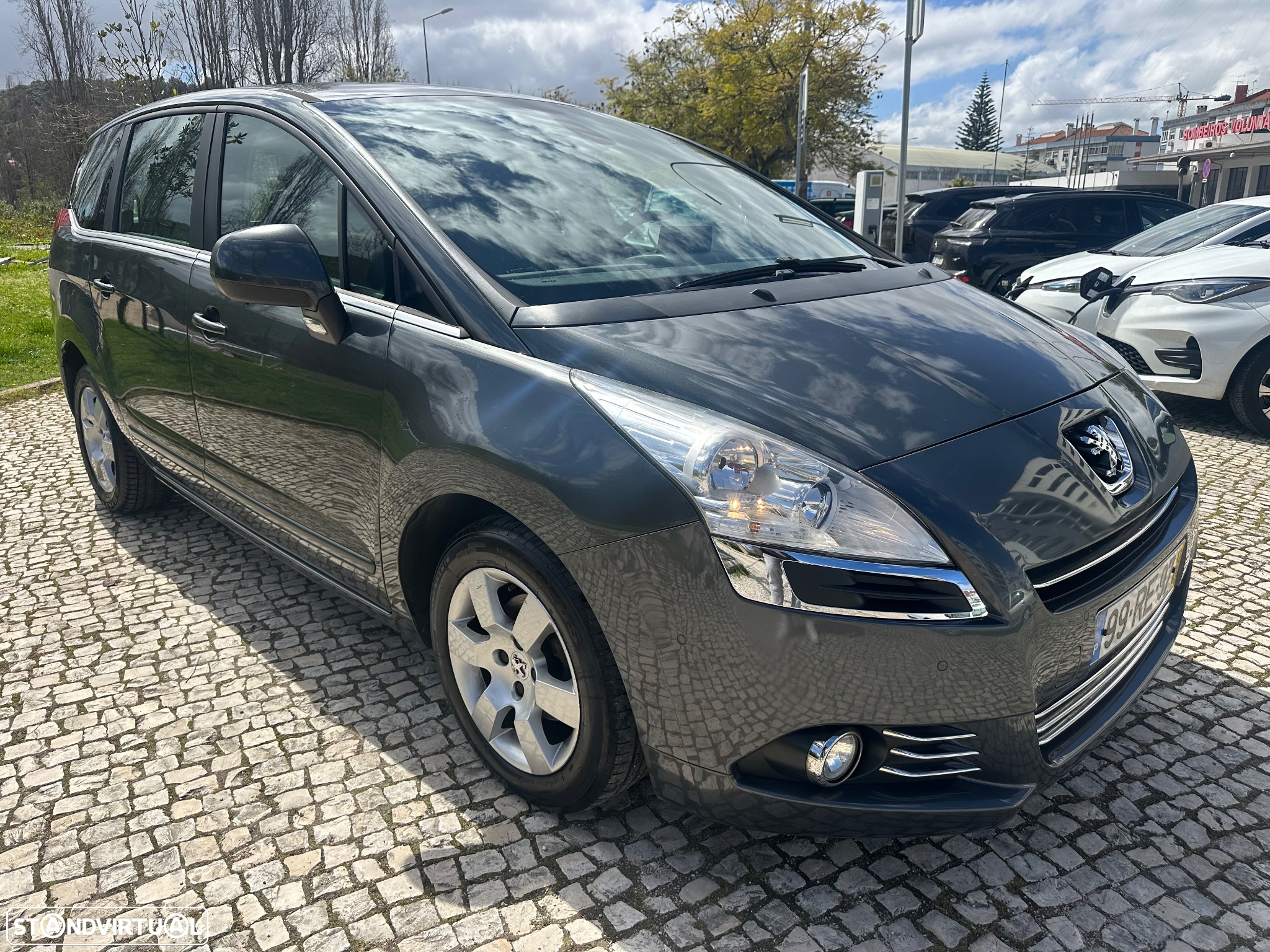 Peugeot 5008 1.6 E-HDi 7L SE Style 2-Tronic 113g - 3