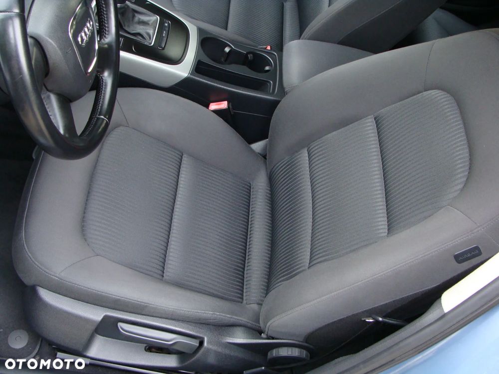 Audi A4 Limousine - 31