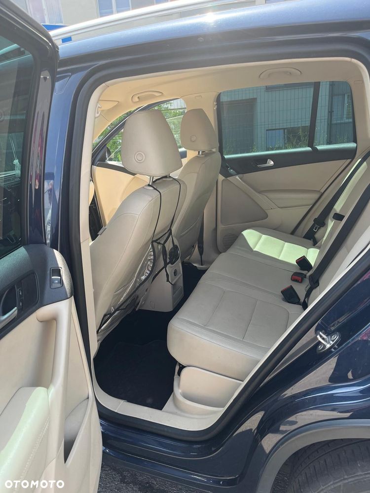 Volkswagen Tiguan - 5