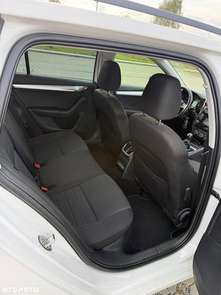 Skoda Octavia 2.0 TDI Elegance - 17