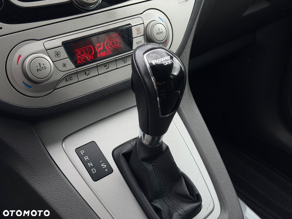 Ford Kuga 2.0 TDCi 4x4 Titanium - 20